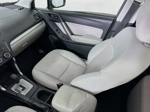 Used 2015 Subaru Forester 2.5i Premium AWD/4WD image 23