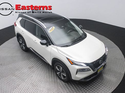 Used 2023 Nissan Rogue SL w/ SL Premium Package AWD/4WD image 3
