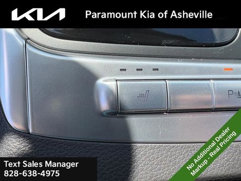 New 2026 Kia Carnival EX image 15