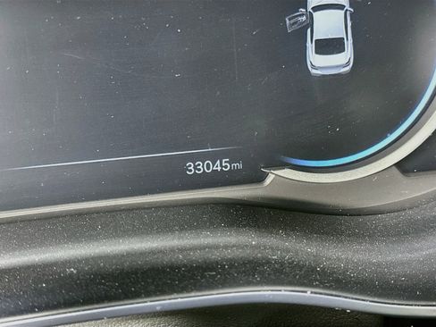 Used 2025 Genesis G70 2.5T AWD/4WD image 19