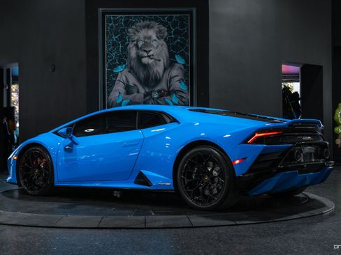 Used 2021 Lamborghini Huracan EVO RWD image 6
