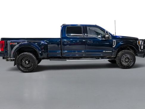 Used 2022 Ford F350 Lariat w/ Lariat Ultimate Package AWD/4WD image 6