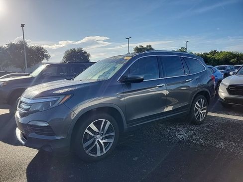 Used 2017 Honda Pilot Elite image 5