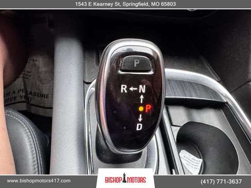 Used 2020 Buick Enclave Essence w/ Sound and Sites Package AWD/4WD image 50