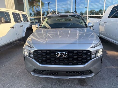 Used 2023 Hyundai Santa Fe SEL image 2