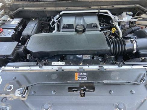 Used 2025 Chevrolet Colorado W/T RWD image 25