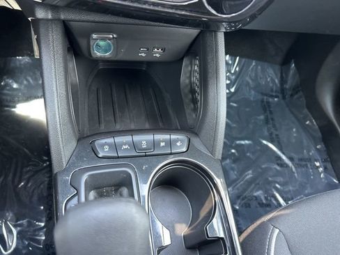Used 2024 Chevrolet TrailBlazer LT w/ Driver Confidence Package FWD image 26