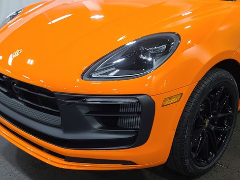 New 2026 Porsche Macan GTS image 32