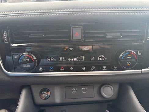 New 2026 Nissan Rogue Platinum w/ Platinum Premium Package AWD/4WD image 23