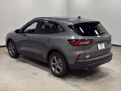 Used 2025 Ford Escape ST-Line w/ Tech Pack #1 FWD image 9