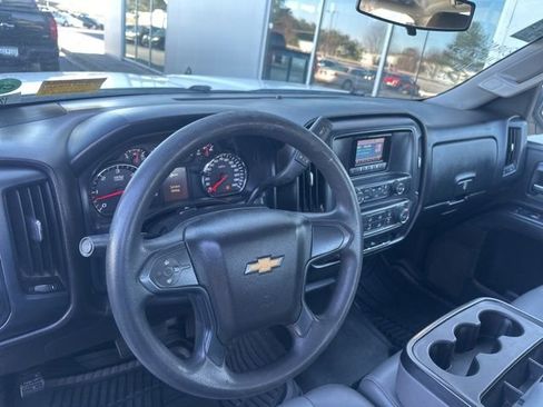 Used 2015 Chevrolet Silverado 1500 W/T w/ Trailering Package image 9