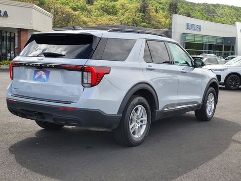 Used 2025 Ford Explorer Active image 5