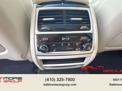 Used 2019 BMW 750i xDrive w/ Executive Package AWD/4WD image 38