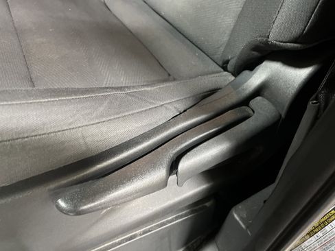 Used 2024 Nissan Frontier S w/ Technology Package image 13