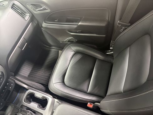 Used 2021 Chevrolet Colorado ZR2 image 11