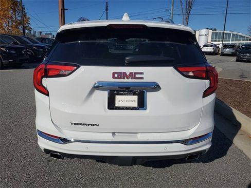 Used 2020 GMC Terrain Denali w/ Denali Premium Package image 5