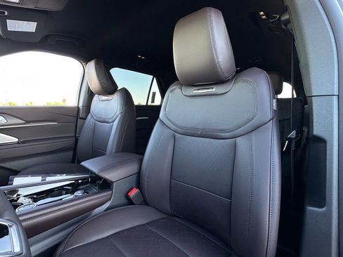 New 2026 Ford Explorer Platinum image 49