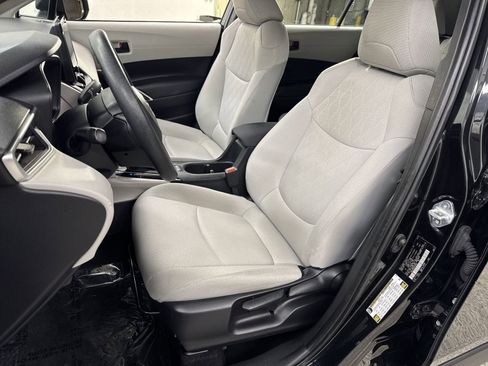 Used 2024 Toyota Corolla Cross L AWD/4WD image 25