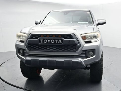 Used 2019 Toyota Tacoma SR w/ SR Convenience Package RWD image 3