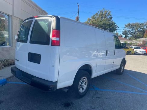 Used 2019 Chevrolet Express 2500 2500 3dr Cargo Van image 8