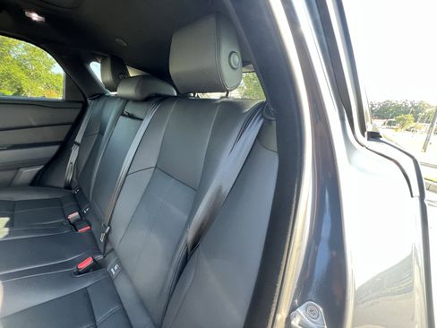 Used 2024 Land Rover Range Rover Velar Dynamic HSE image 31