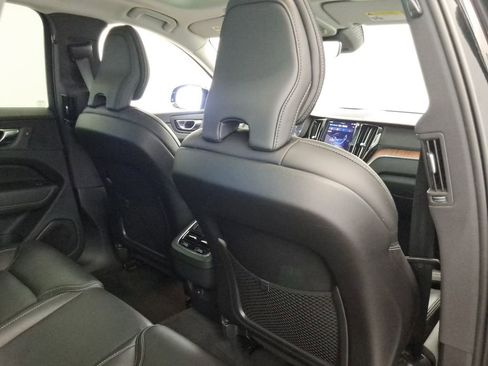 Used 2023 Volvo XC60 B5 Ultimate image 25