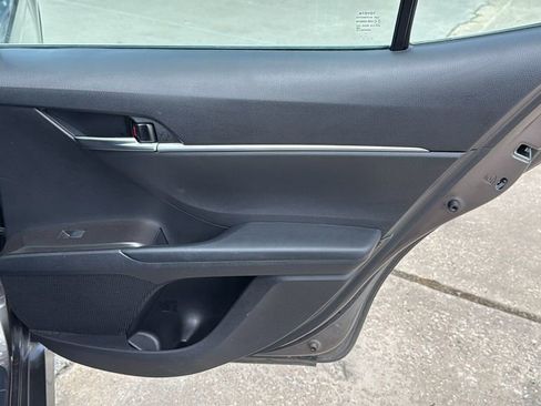 Used 2022 Toyota Camry LE FWD image 29