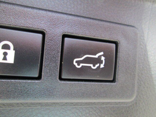 Used 2022 Subaru Outback Premium AWD/4WD image 13