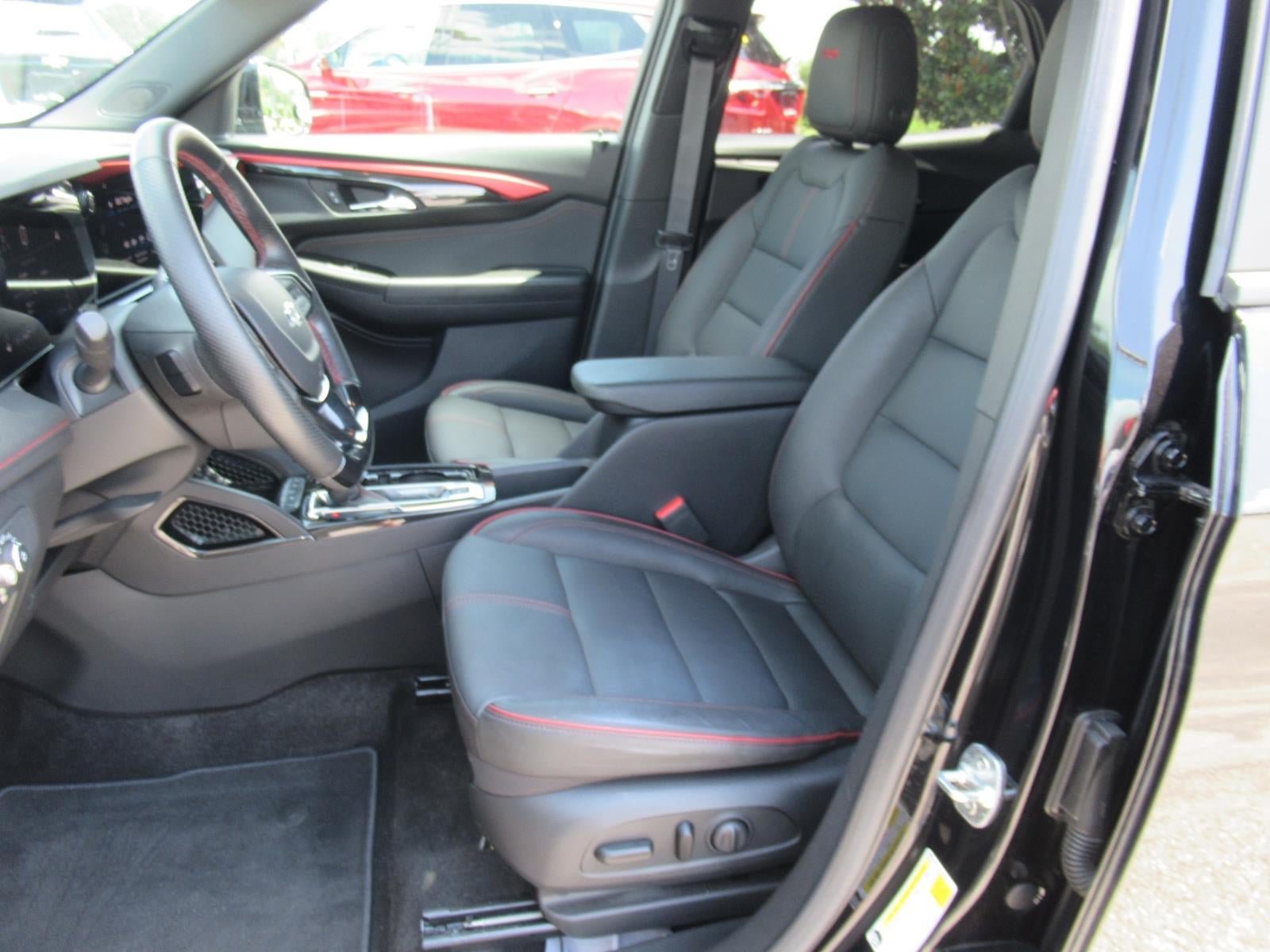 Used 2024 Chevrolet TrailBlazer RS w/ Convenience Package AWD/4WD image 19
