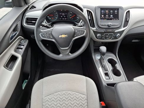 Used 2022 Chevrolet Equinox LS image 13