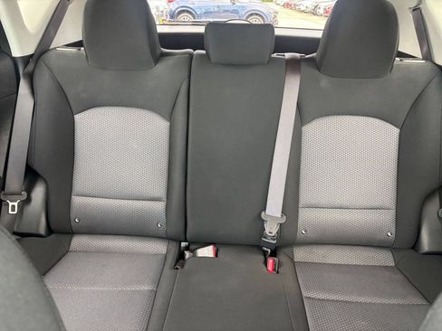 Used 2025 Kia Soul LX w/ LX Technology Package FWD image 36