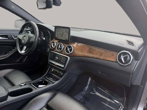 Used 2019 Mercedes-Benz GLA 250 4MATIC image 18