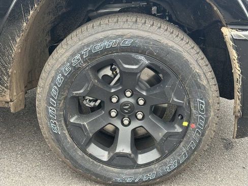 New 2026 RAM 1500 4x4 Crew Cab image 12