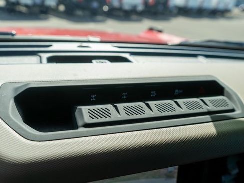 Used 2023 Ford Bronco Big Bend w/ Sasquatch Package image 21