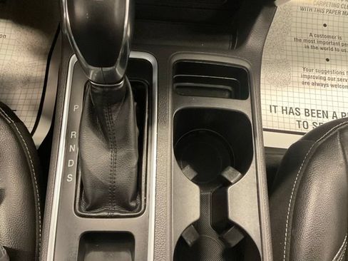 Used 2018 Ford Escape SEL w/ Ford Safe & Smart Package AWD/4WD image 28