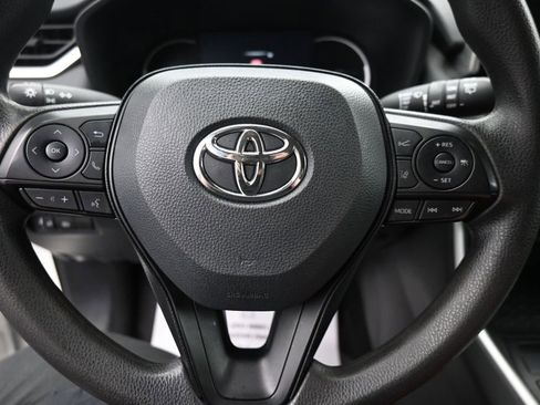 Used 2024 Toyota RAV4 XLE FWD image 16