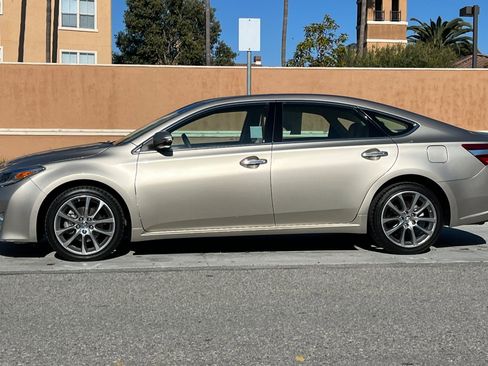 Used 2015 Toyota Avalon XLE Touring image 7