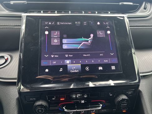 New 2025 Jeep Grand Cherokee Altitude image 29