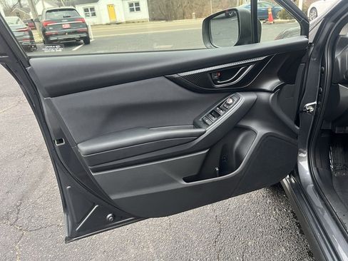 Used 2023 Subaru Crosstrek 2.0i Premium image 11