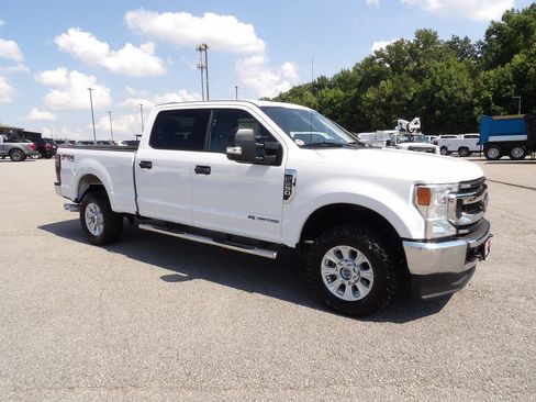 Used 2020 Ford F250 XLT w/ FX4 Off-Road Package AWD/4WD image 10
