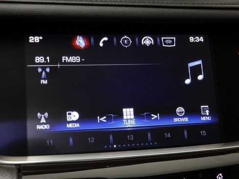 Used 2017 Cadillac XT5 Luxury w/ Driver Awareness Package image 10