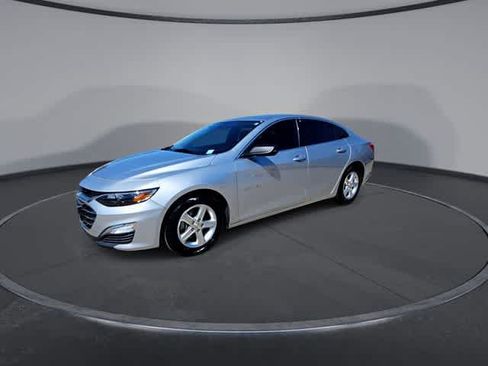 Used 2021 Chevrolet Malibu LS FWD image 4