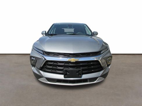 Used 2025 Chevrolet Blazer LT AWD/4WD image 8