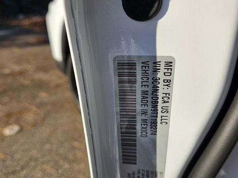 New 2026 Jeep Compass Latitude image 6