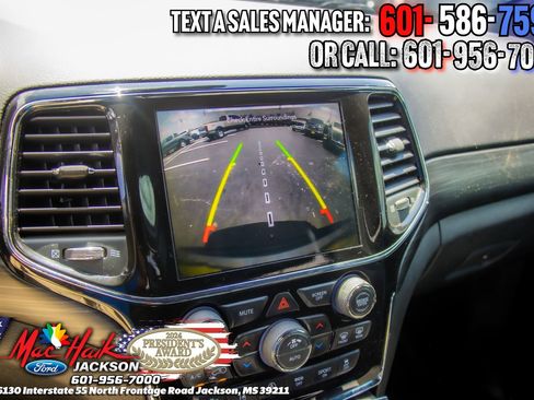 Used 2021 Jeep Grand Cherokee Laredo X RWD image 16