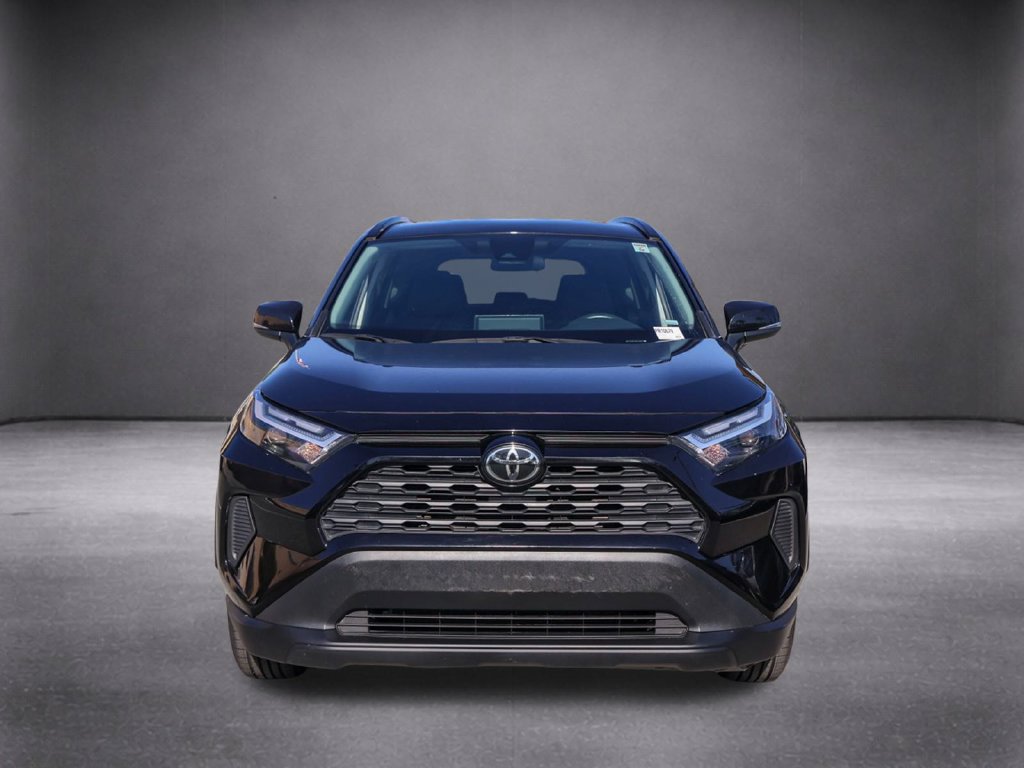 Used 2024 Toyota RAV4 XLE FWD image 10