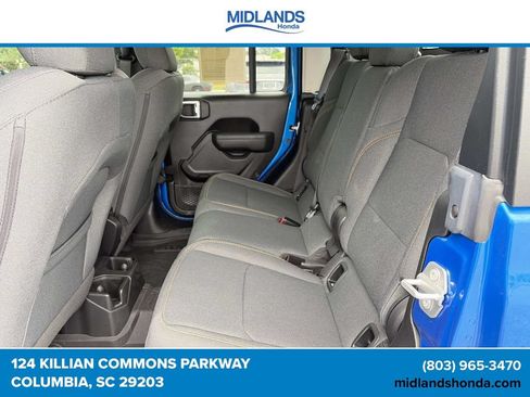 Used 2024 Jeep Gladiator Sport AWD/4WD image 11