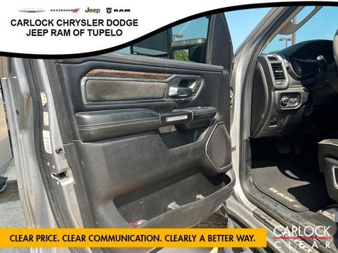 Used 2019 RAM 1500 Laramie AWD/4WD image 16
