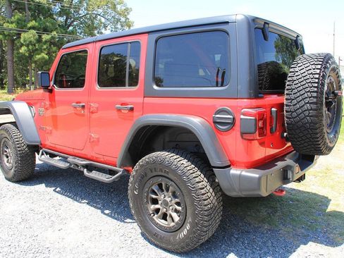 Used 2018 Jeep Wrangler Unlimited Rubicon AWD/4WD image 6