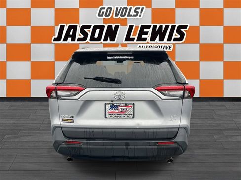 Used 2020 Toyota RAV4 LE image 5